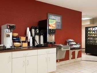 Days & By Wyndham In Hotel Lafayette