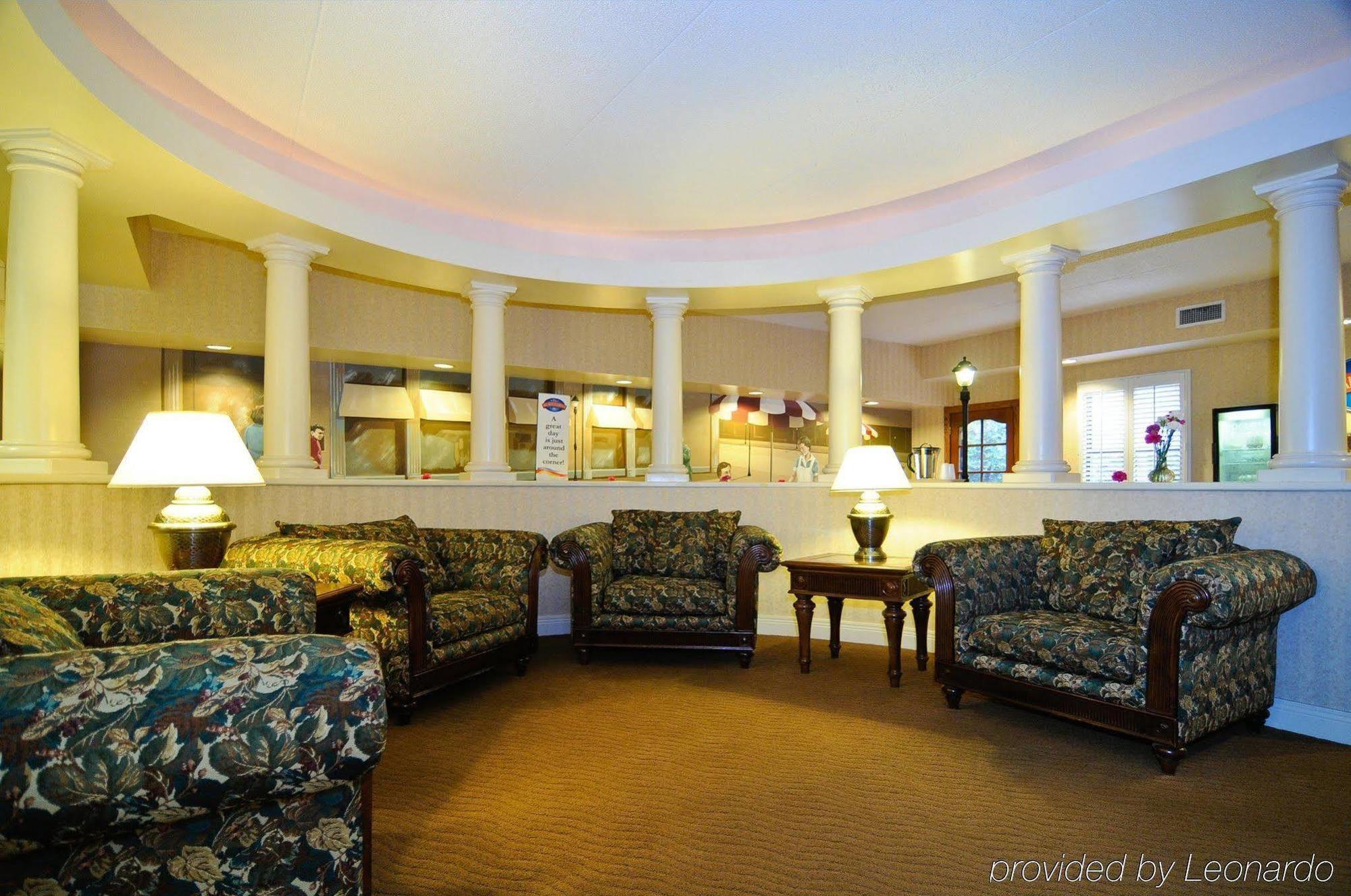 Days & By Wyndham In Hotel Lafayette